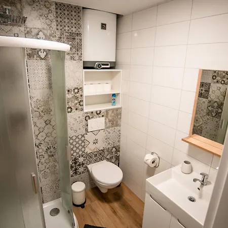 Mikes 2* Telč