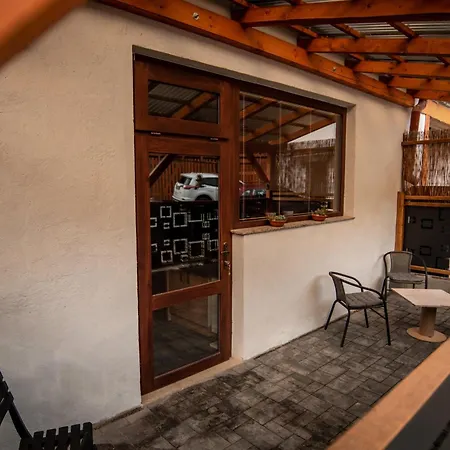 Mikes Guest house